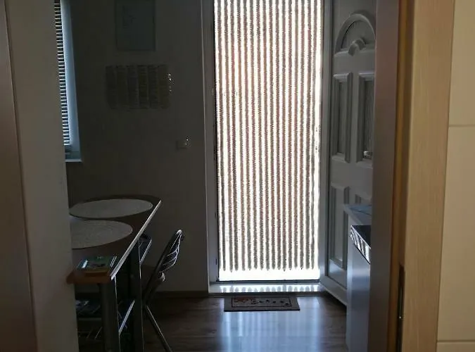 Bilonic Apartment Split